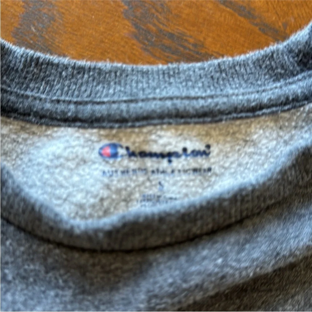Champion Heather Gray Crew Neck Sweatshirt